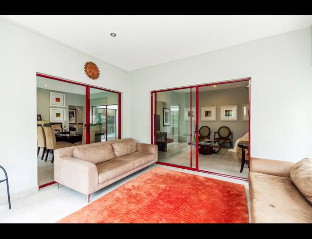 3 BEDROOM TOWNHOUSE RENTED IN WOODMEAD